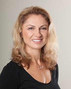 Top Dentist in Redmond, WA - Daciana Buse